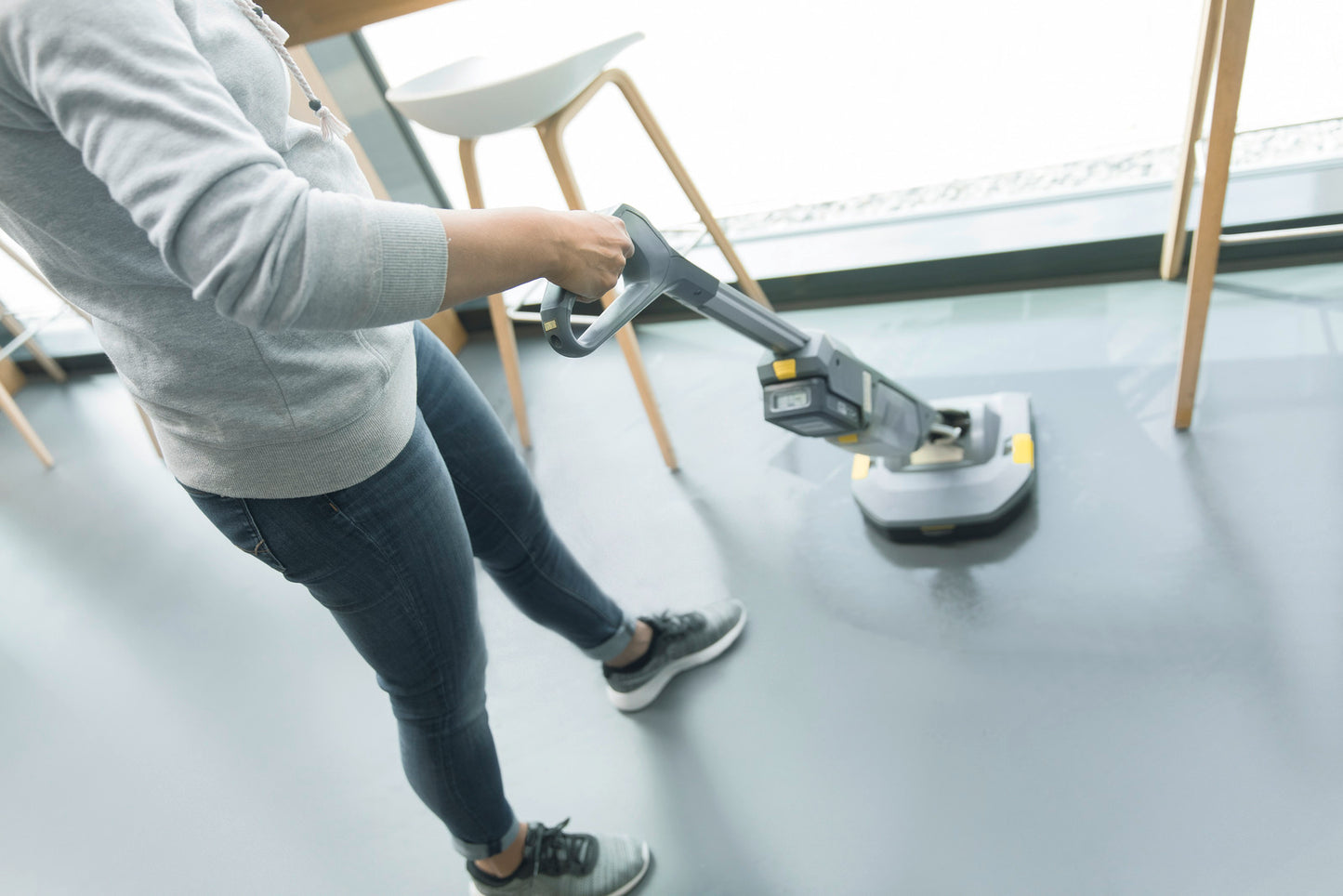 Karcher Compact Cordless Walk-Behind Floor Scrubber - BR 30/1 C BP