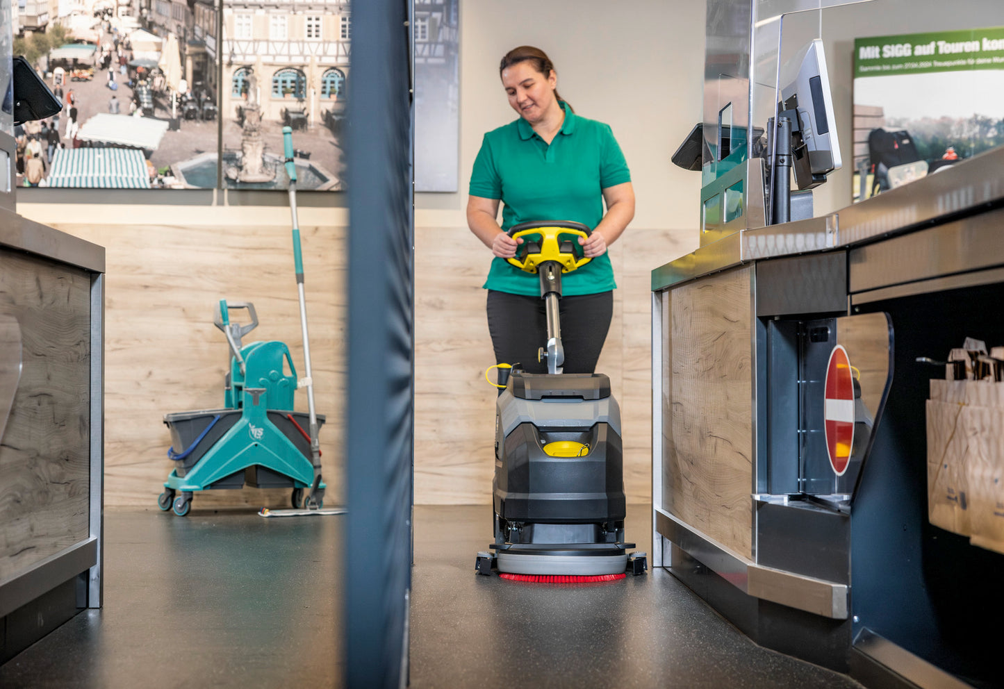 Karcher Classic Compact Floor Scrubber - BD 35/15 C Bp Classic